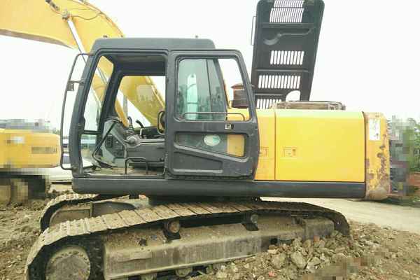 河南出售转让二手7911小时2009年现代R215挖掘机
