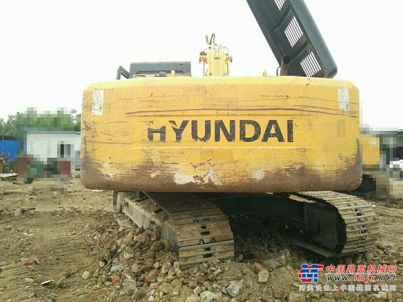 河南出售转让二手7911小时2009年现代R215挖掘机