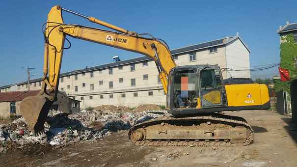 山东出售转让二手8700小时2010年山重建机924C挖掘机