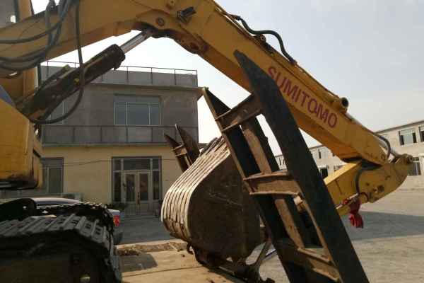 辽宁出售转让二手18000小时2003年住友SH65U挖掘机