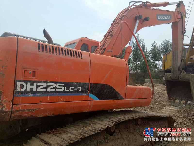 辽宁出售转让二手9500小时2010年斗山DH225LC挖掘机