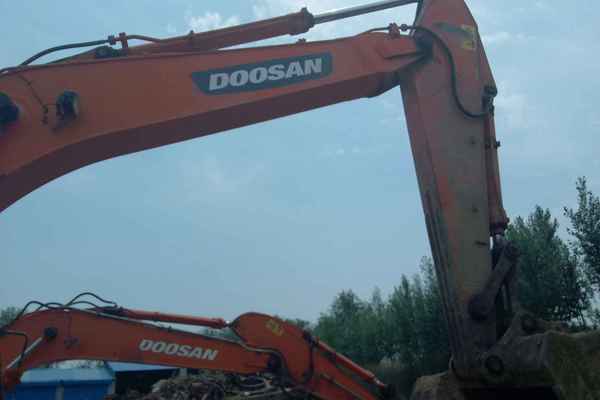 辽宁出售转让二手9500小时2010年斗山DH225LC挖掘机