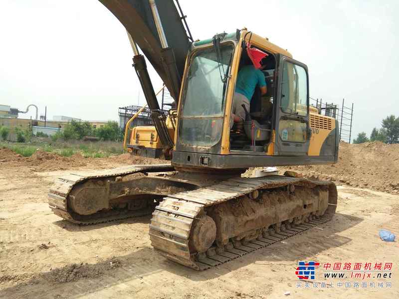 山西出售转让二手7500小时2010年沃尔沃EC240BLC挖掘机
