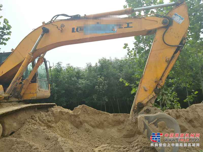 河南出售转让二手5097小时2013年龙工LG6235挖掘机