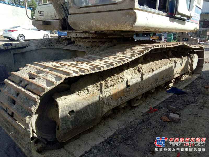 辽宁出售转让二手9800小时2010年中联重科ZE230E挖掘机