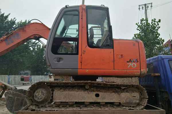河南出售转让二手7500小时2011年日立ZX70挖掘机