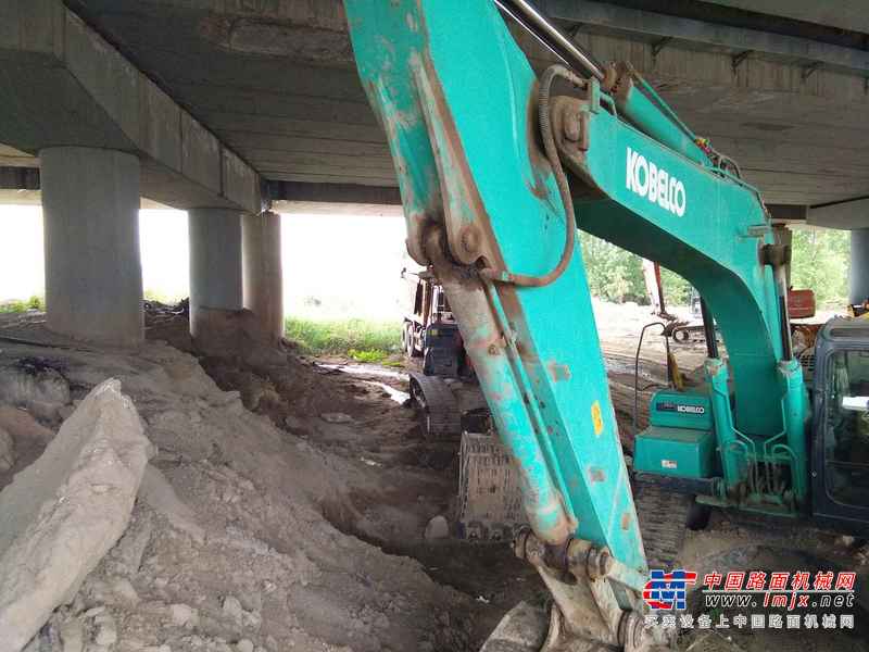 山西出售转让二手6000小时2012年神钢SK250挖掘机