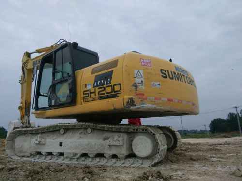 安徽出售转让二手9000小时2010年住友SH200挖掘机