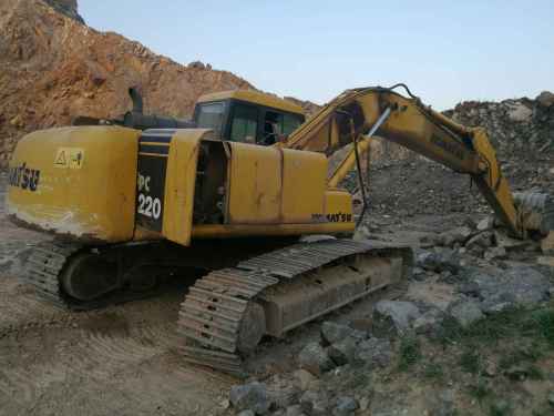 河南出售转让二手6900小时2010年柳工CLG220LC挖掘机