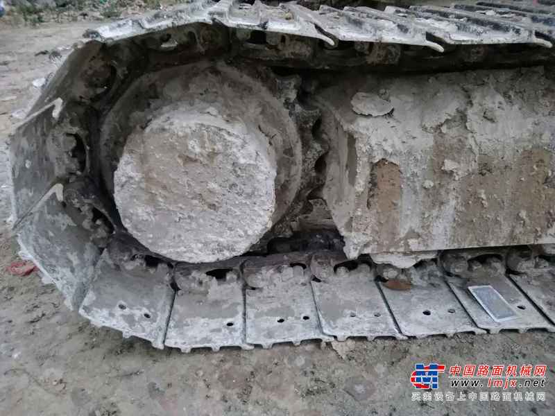 河南出售转让二手8000小时2014年龙工LG6060D挖掘机