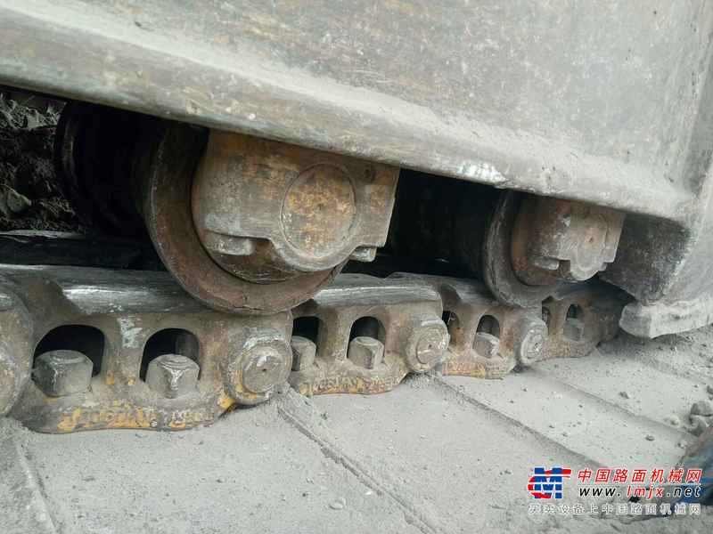 辽宁出售转让二手15450小时2005年日立ZX240LC挖掘机