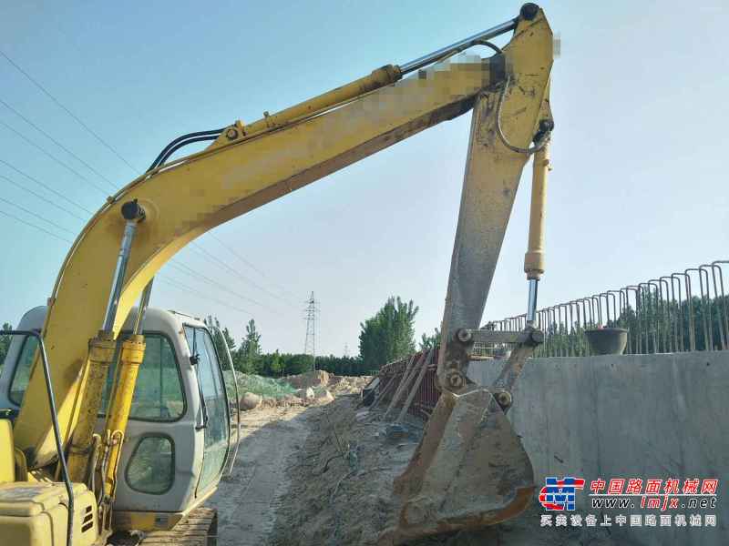 河南出售转让二手15000小时2004年住友SH120A2挖掘机