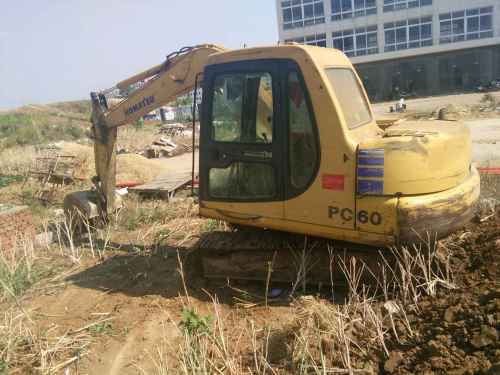 安徽出售转让二手12000小时2010年小松PC60挖掘机