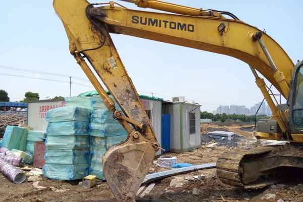 安徽出售转让二手13086小时2010年住友SH210挖掘机