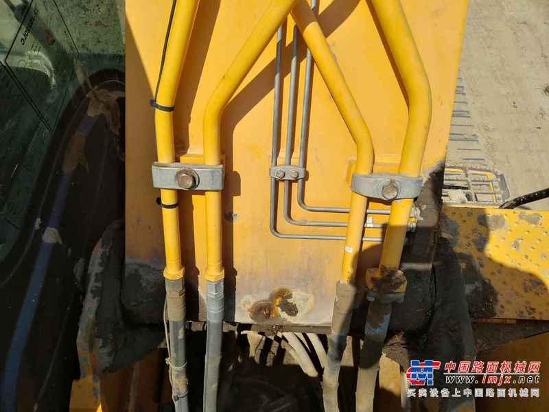 河南出售转让二手4000小时2014年JCBJS220LC挖掘机