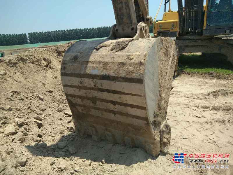 河南出售转让二手4500小时2014年沃尔沃EC200B挖掘机