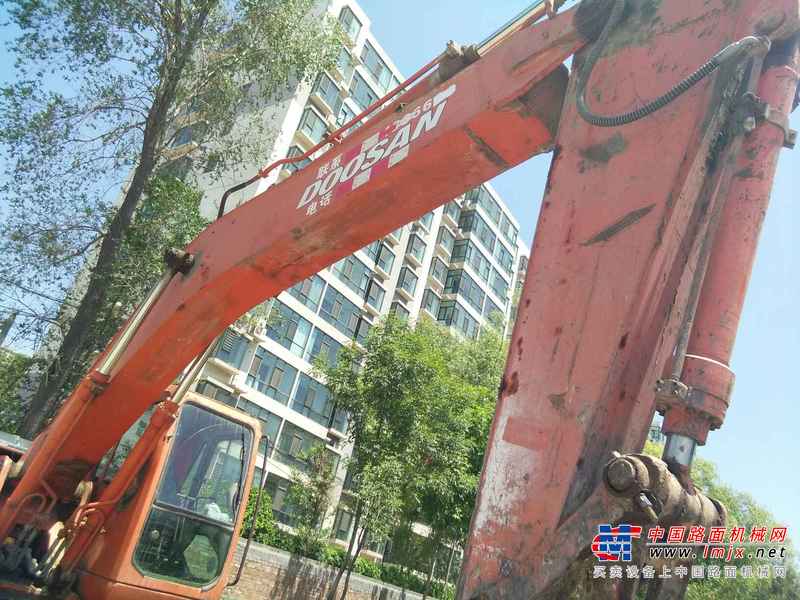 山西出售转让二手12000小时2008年斗山DH220挖掘机