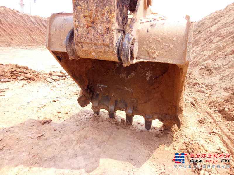 安徽出售转让二手13086小时2010年日立ZX200挖掘机