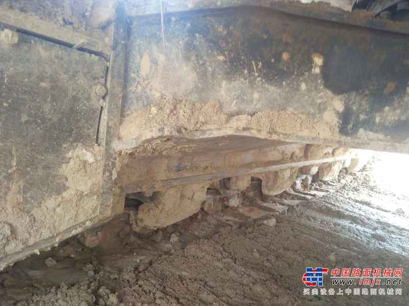 云南出售转让二手9000小时2010年日立ZX360H挖掘机