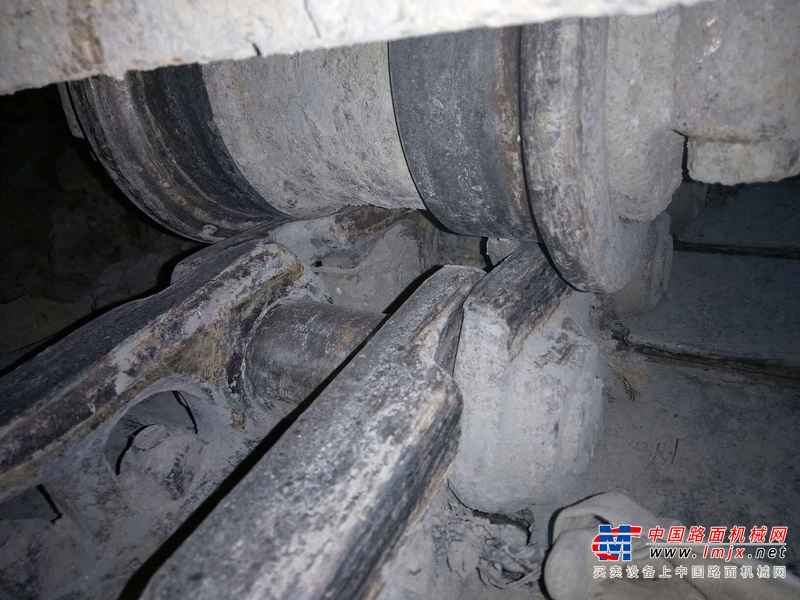 辽宁出售转让二手12000小时2003年日立ZL210LCHHE挖掘机