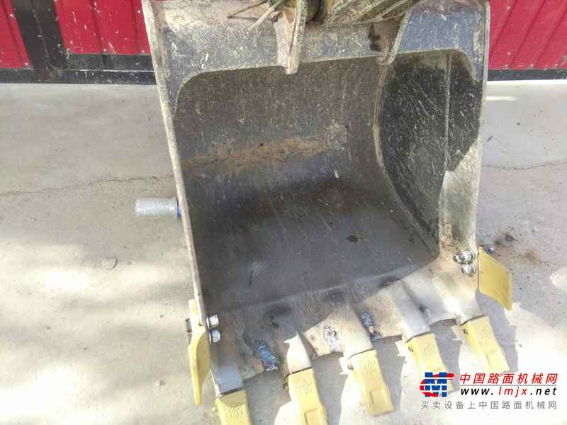 山西出售转让二手8000小时2011年福田雷沃FR65V8挖掘机