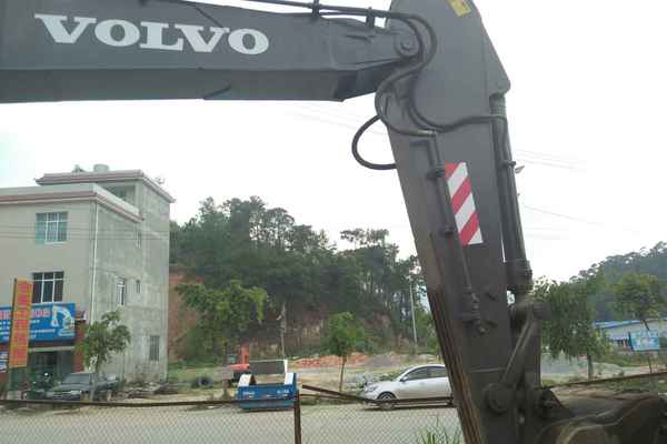 云南出售转让二手10000小时2008年沃尔沃EC240B挖掘机