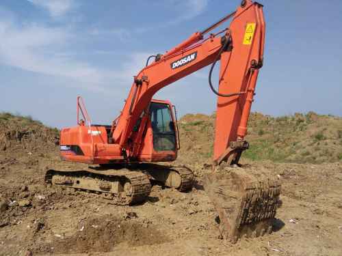 安徽出售转让二手9000小时2010年斗山DH150挖掘机