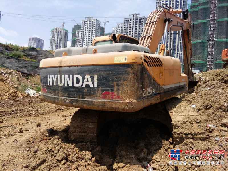 安徽出售转让二手7500小时2012年现代R215挖掘机
