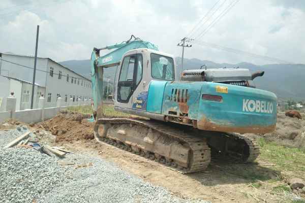 云南出售转让二手19000小时2003年神钢SK230LC挖掘机