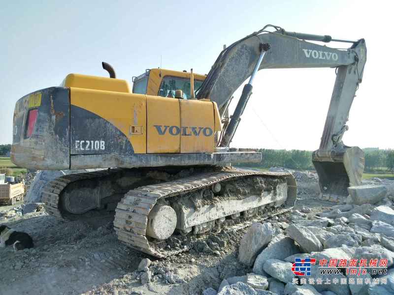 河南出售转让二手10000小时2011年沃尔沃EC210B挖掘机