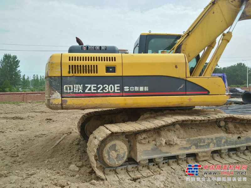 河南出售转让二手9000小时2010年中联重科ZE230E挖掘机