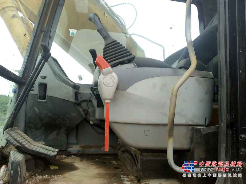 浙江出售转让二手15000小时2007年小松PC200挖掘机