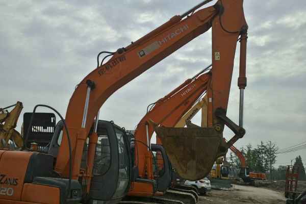 浙江出售转让二手12000小时2008年日立EX120挖掘机