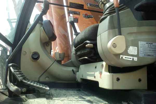 浙江出售转让二手11000小时2010年日立ZX350H挖掘机