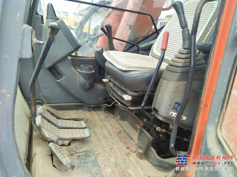 云南出售转让二手5000小时2013年日立ZX70挖掘机