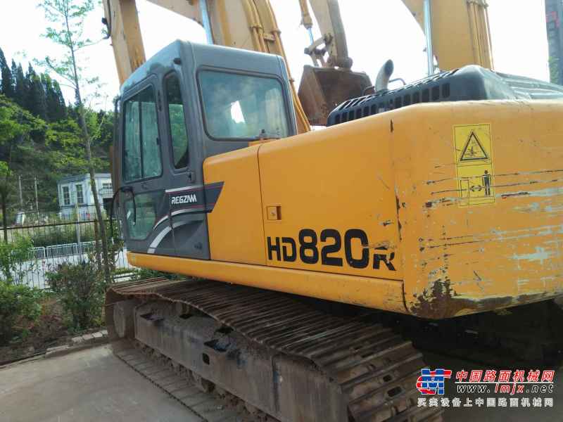 云南出售转让二手1000小时2016年加藤HD820R挖掘机