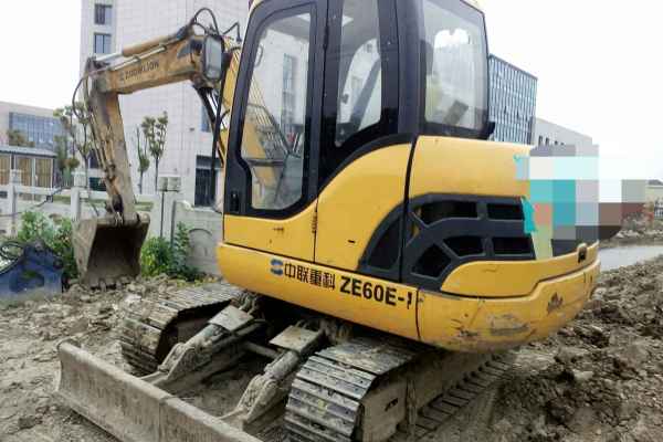 浙江出售转让二手8000小时2010年中联重科ZE60E挖掘机