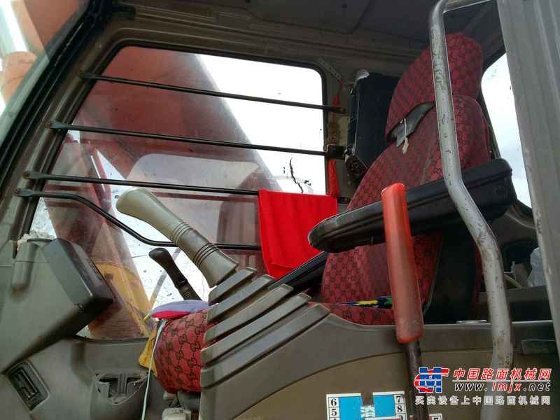 辽宁出售转让二手10000小时2006年日立ZX210LC挖掘机