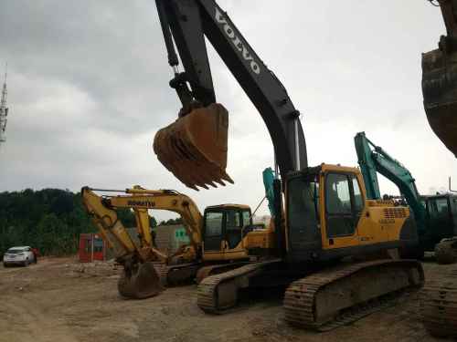 湖南出售转让二手8000小时2011年沃尔沃EC240BLC挖掘机