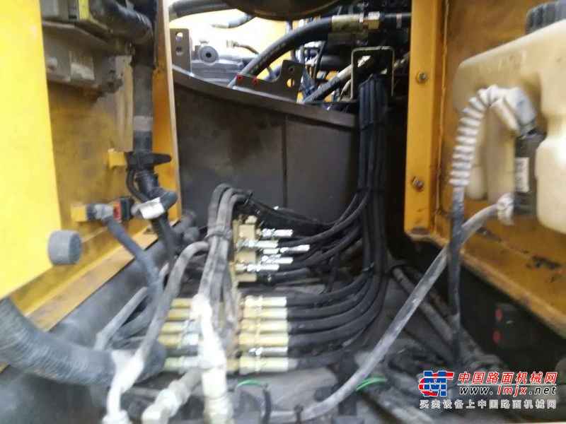 湖南出售转让二手8000小时2011年沃尔沃EC240BLC挖掘机