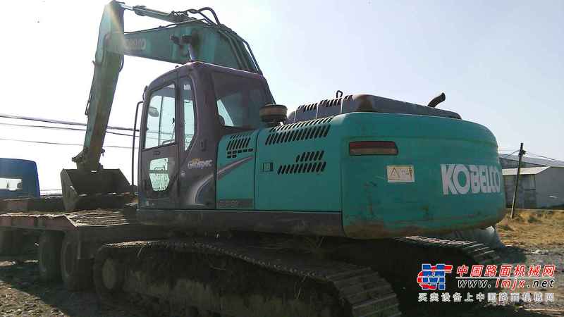 辽宁出售转让二手8500小时2010年神钢SK210LC挖掘机