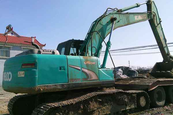 辽宁出售转让二手8500小时2010年神钢SK210LC挖掘机