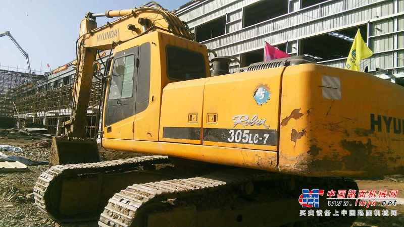 辽宁出售转让二手13000小时2010年现代R305LC挖掘机