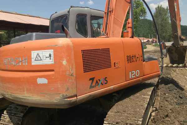 吉林出售转让二手9800小时2011年日立ZX120挖掘机