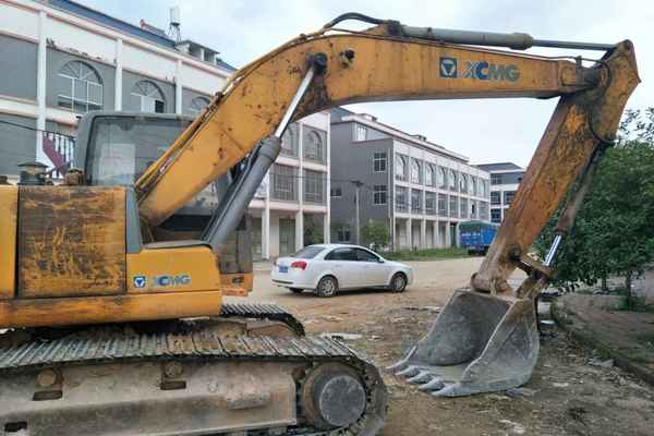 江西出售转让二手8600小时2010年徐工XE210挖掘机