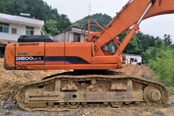 江西出售转让二手7800小时2011年斗山DH500LC挖掘机