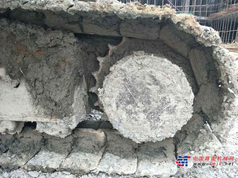 江西出售转让二手12000小时2008年现代R225LC挖掘机