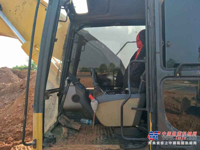 江西出售转让二手7587小时2011年小松PC200挖掘机