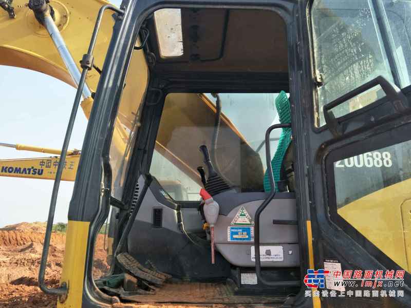 江西出售转让二手7600小时2005年小松PC200挖掘机