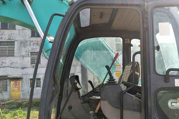 江西出售转让二手7300小时2011年神钢SK210挖掘机